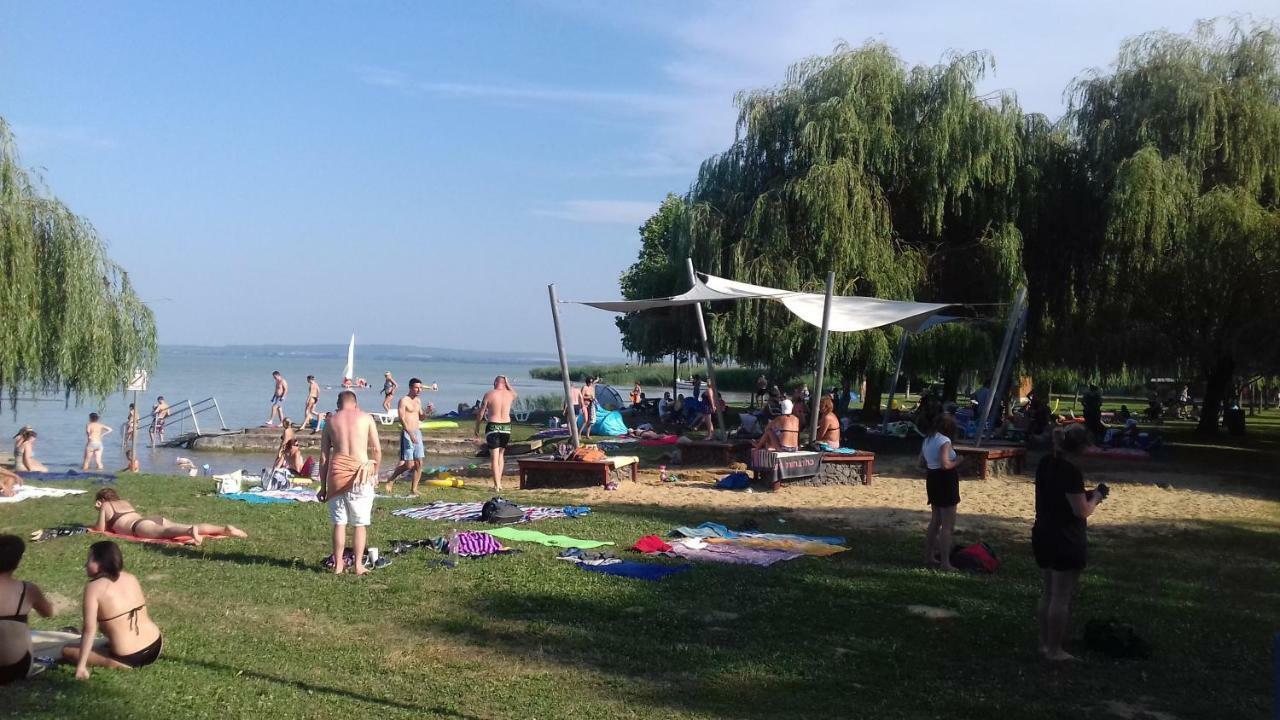 Clara Apartman Keszthely Bagian luar foto